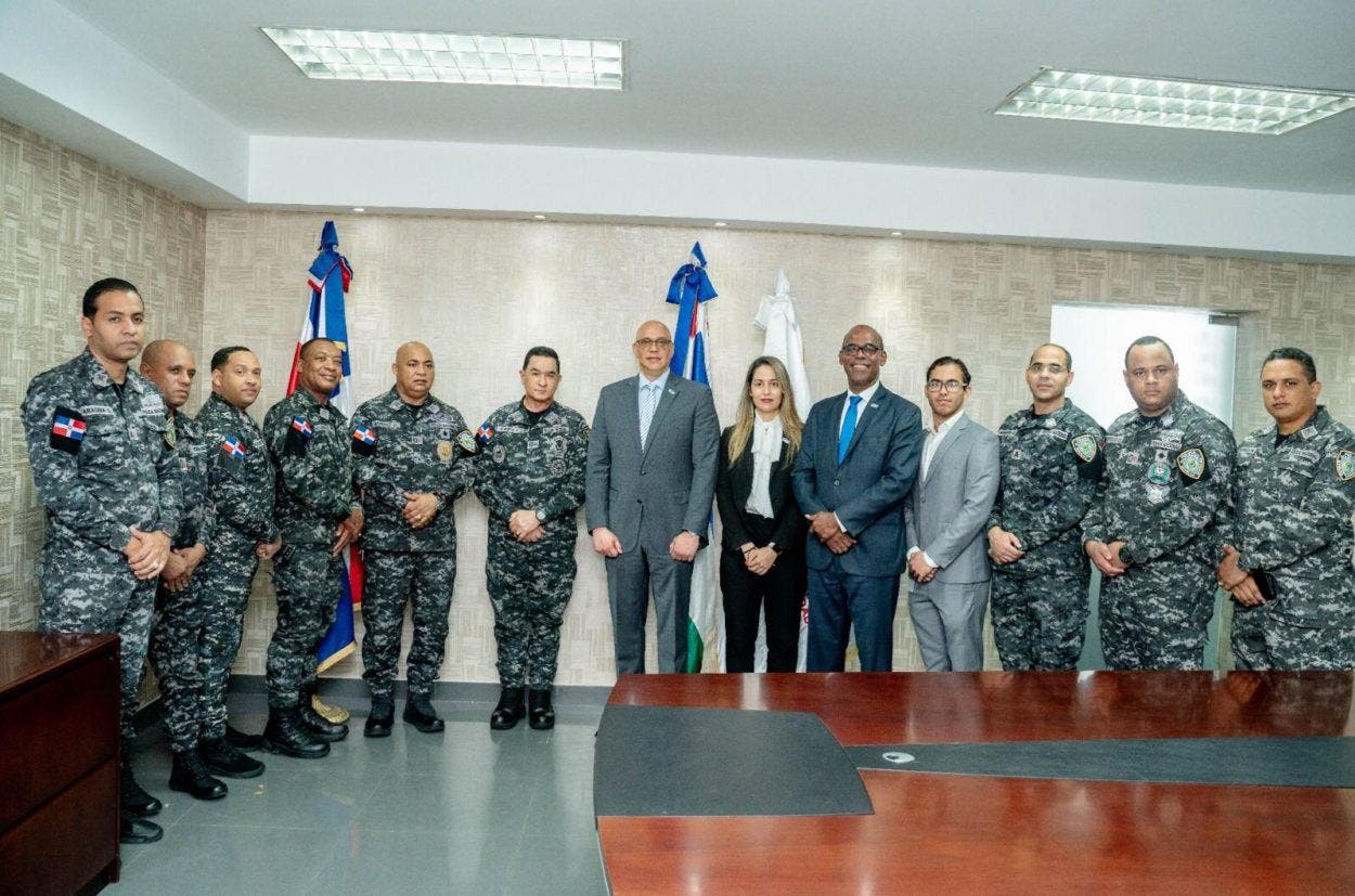 Ciberseguridad y Policía firman convenio de cooperación interinstitucional