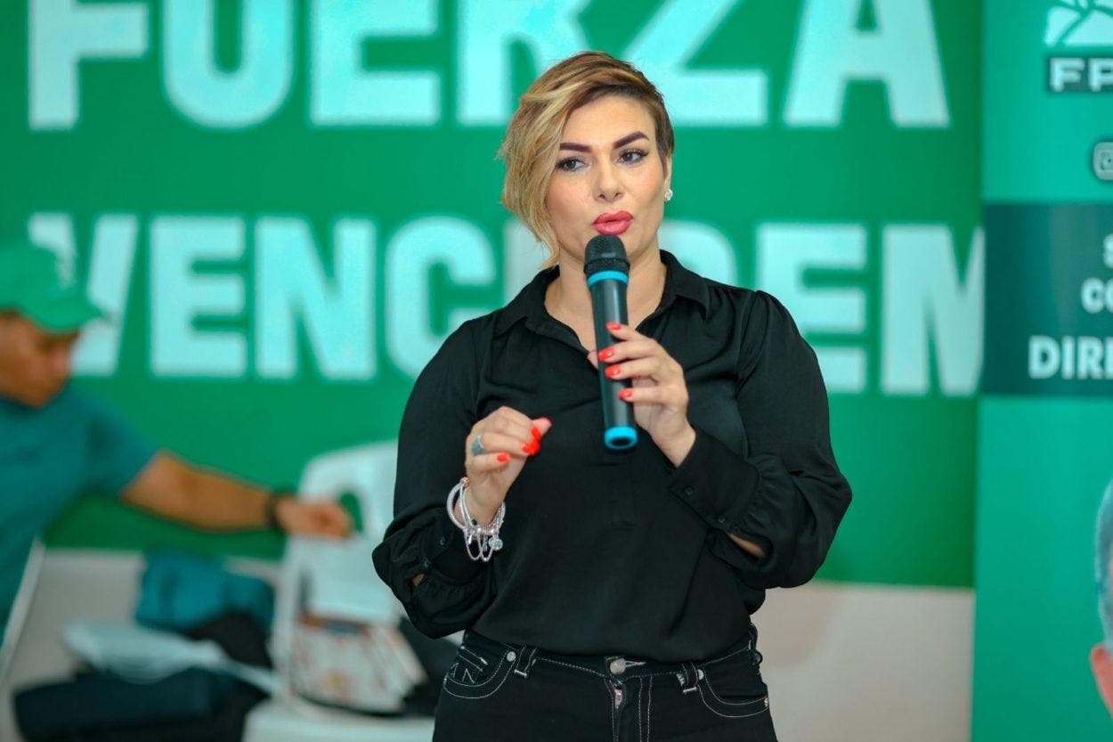 Keyla Reyna: «Gobierno de Abinader no da pies con bolas por falta de gerencia»