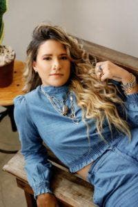 Nathalie Hazim: «No me volvería un payaso de la industria»