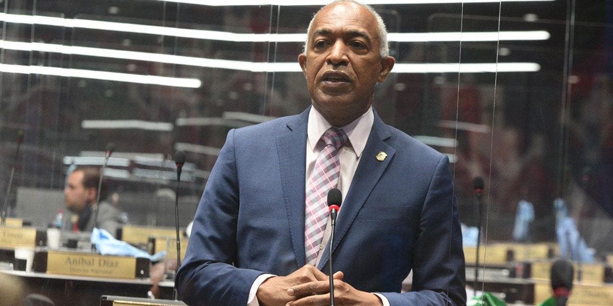 Bertico Santana: “En la alcaldía trabajaré para erradicar uniones tempranas»