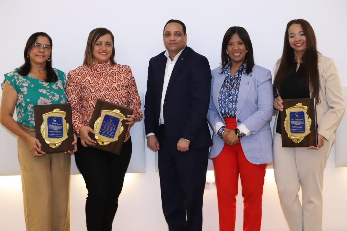 Celebran día nacional del médico