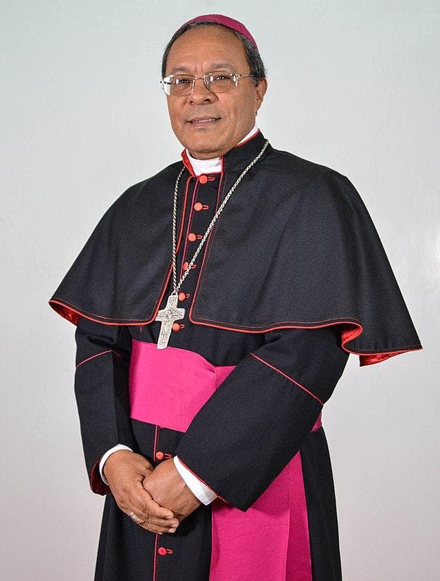 Obispo plantea incluir sectores alternos en diálogo con Haití