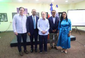 Noel Ureña Ceballos presenta su primer libro