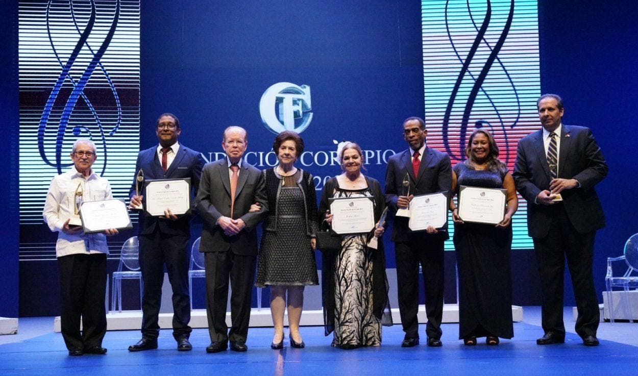 Fundación Rincón de Luz recibe Premio Familia Corripio Alonso