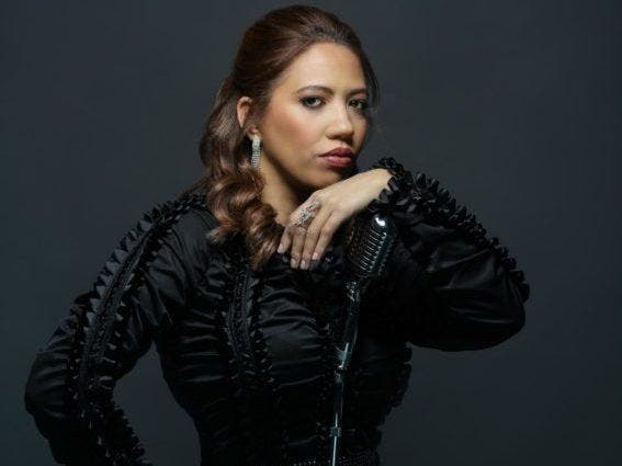 Sabrina competirá en Festival de la canción Punta del Este