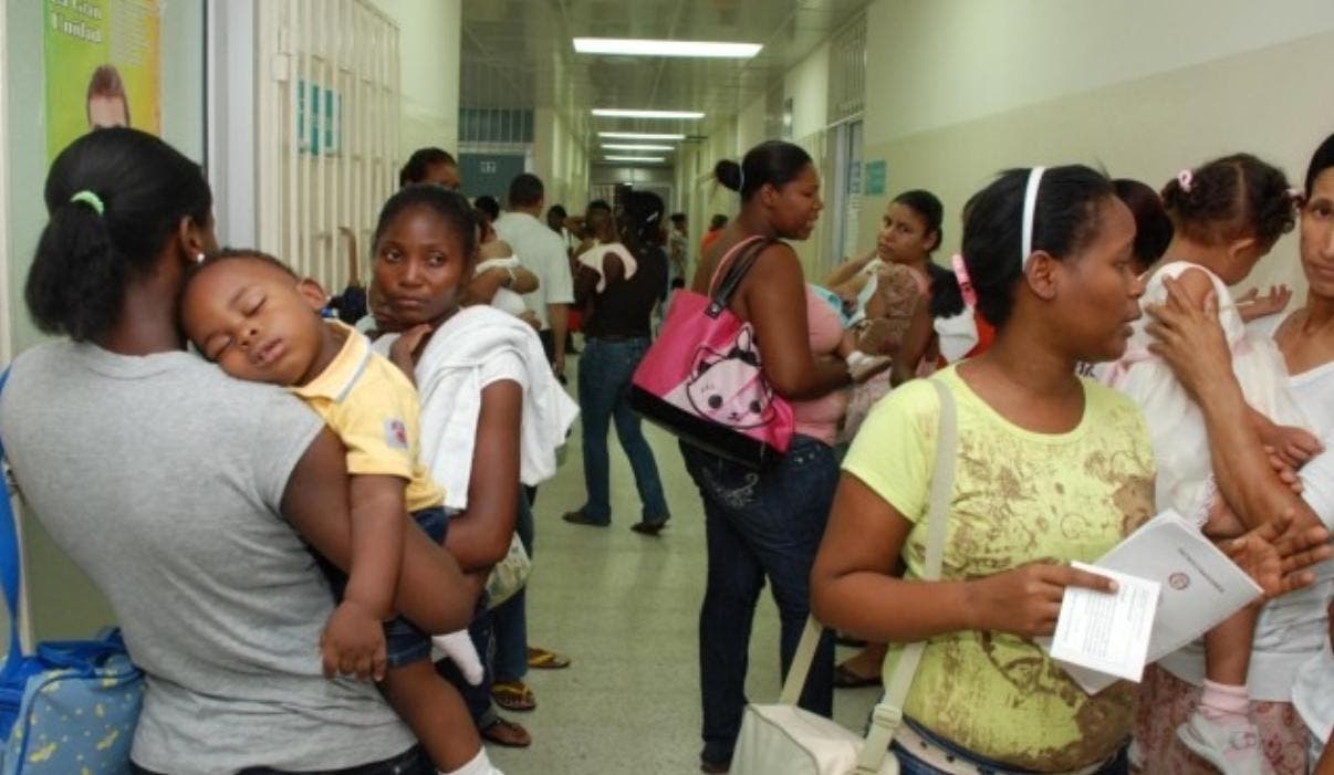 Bajan los casos de dengue hospitales