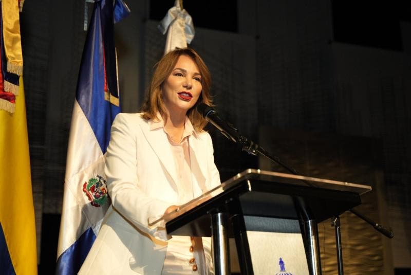 Festival inicia con al pie del Támesis