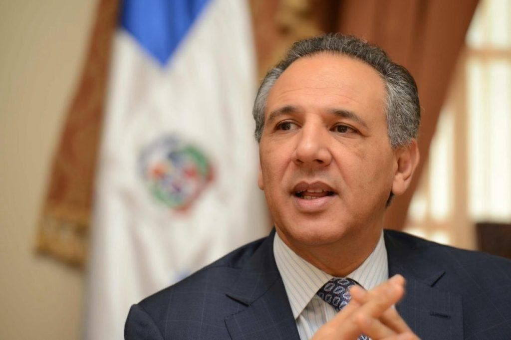 Cuestionan su labor
