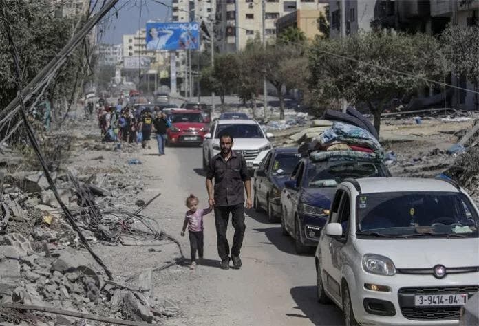 Israel acumula tropas en torno a Gaza mientras ordena evacuación media franja