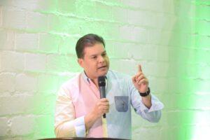 Adriano Abreu Sued ya es candidato a diputado