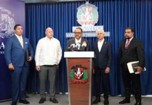 Abinader somete proyectos sobre secuestro e invasión de inmuebles