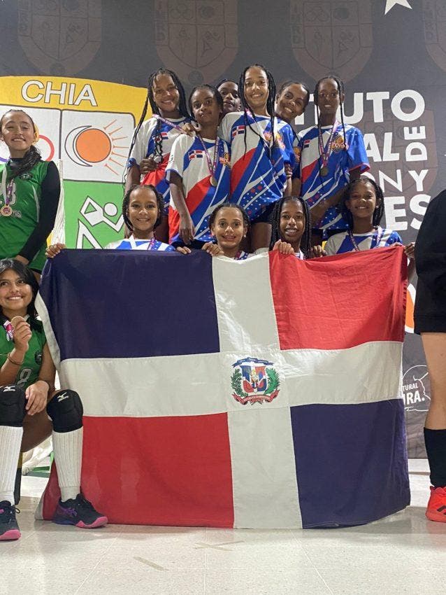 Academia Renovación conquista primer lugar en voleibol en Colombia