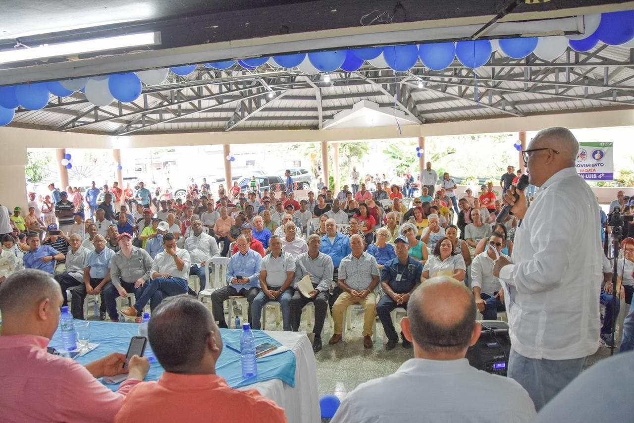 Juan Rosa encabeza acto de juramentación en apoyo a Abinader