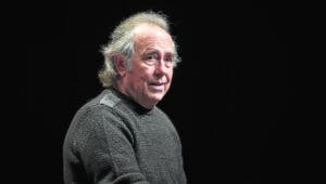 Reconocen a Joan Manuel Serrat