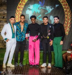 Agencia realiza fashion show