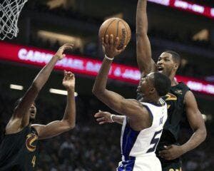 El regreso de De’Aaron Fox impulsa a Kings