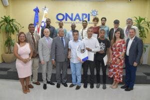 ONAPI entrega premios en Concurso de Diseño Industrial a artesanos