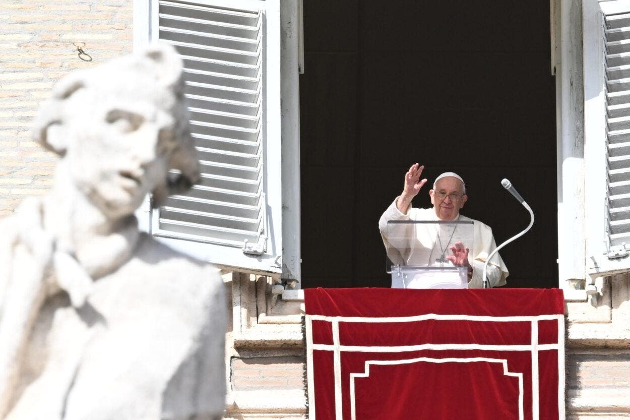 El papa ante la guerra en Gaza: “En nombre de Dios, cesad el fuego”