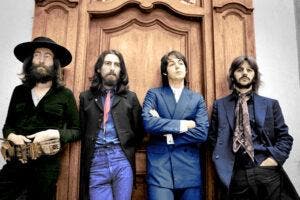 John Lennon y George Harrison recobran vida en la última canción de los Beatles