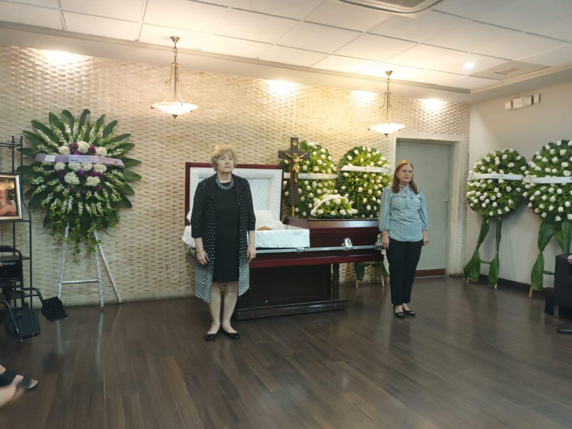 Familiares de viuda héroe de abril invitan a misa novenario