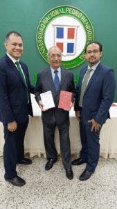 Circula poemario “A mi musa”