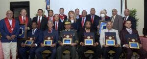 Wandy,  Luna, Muñoz,  Rodríguez, Olivero y  Minier, inmortalizados