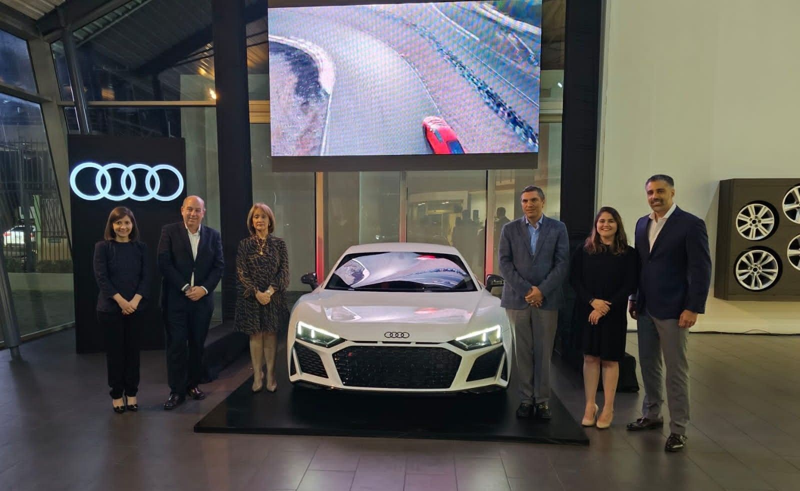 Avelino Abreu SAS presenta el Audi icónico R8 Legende