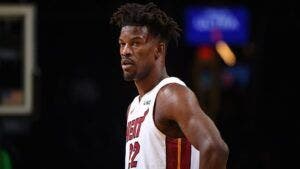 Jimmy Butler se une a Joel Embiid y también se perderá el Heat-Sixers de Navidad