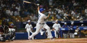 Poder de Hernández y dominio de Moyers devuelven triunfo al Licey