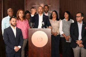 Destaca aportes de Roberto Fulcar en resultado educativos