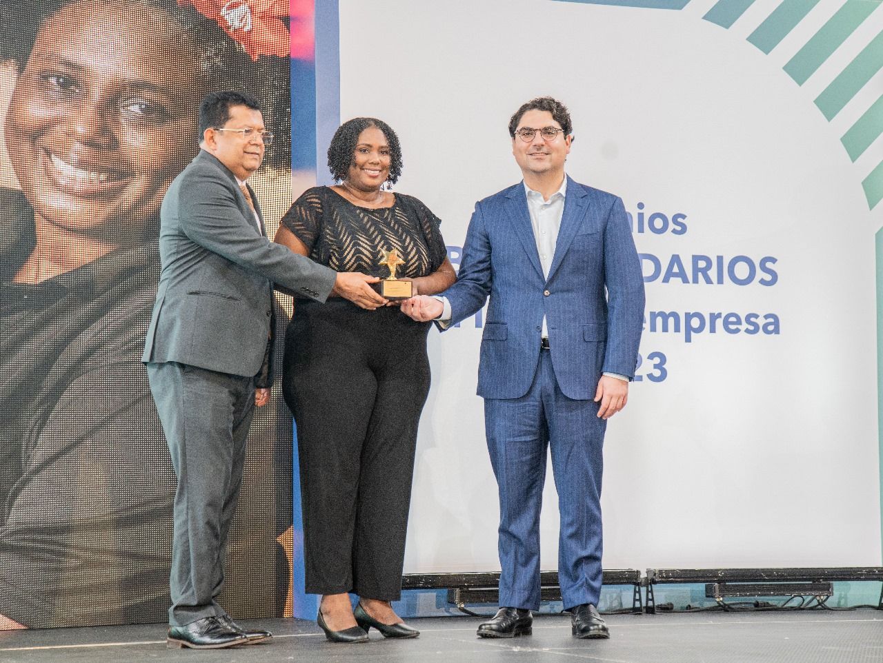 Realizan tercera entrega premios BCIE-Solidarios