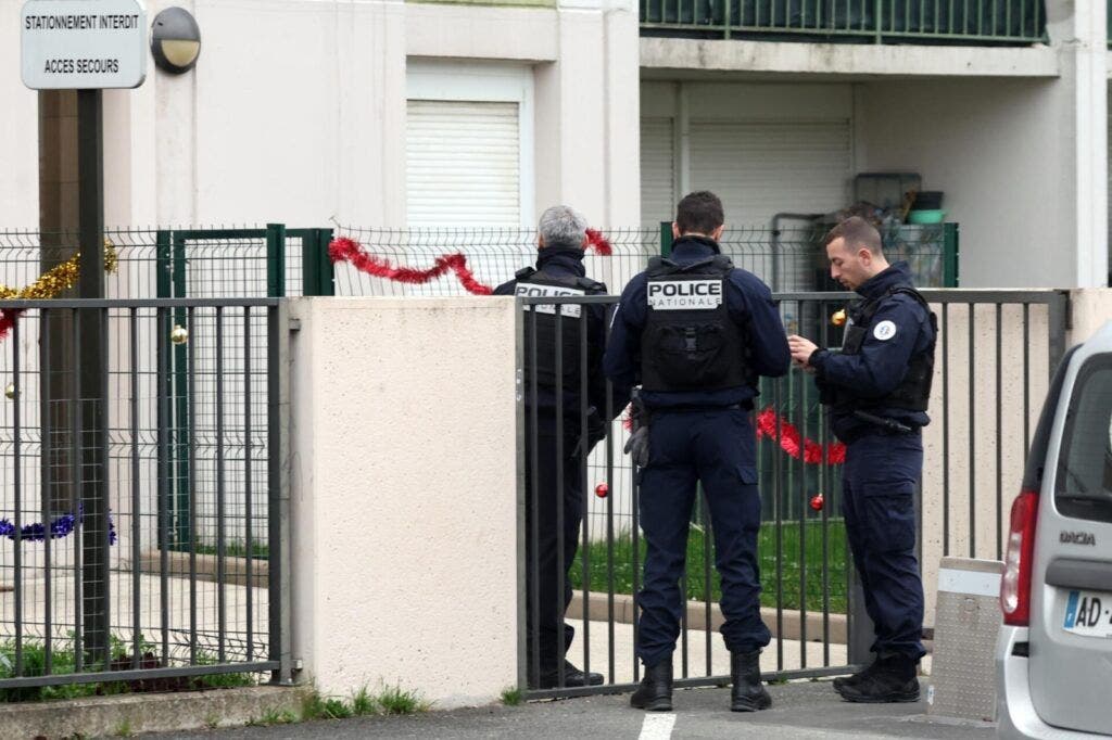 El detenido por el asesinato de su familia en Francia se enfrenta a cadena perpetua
