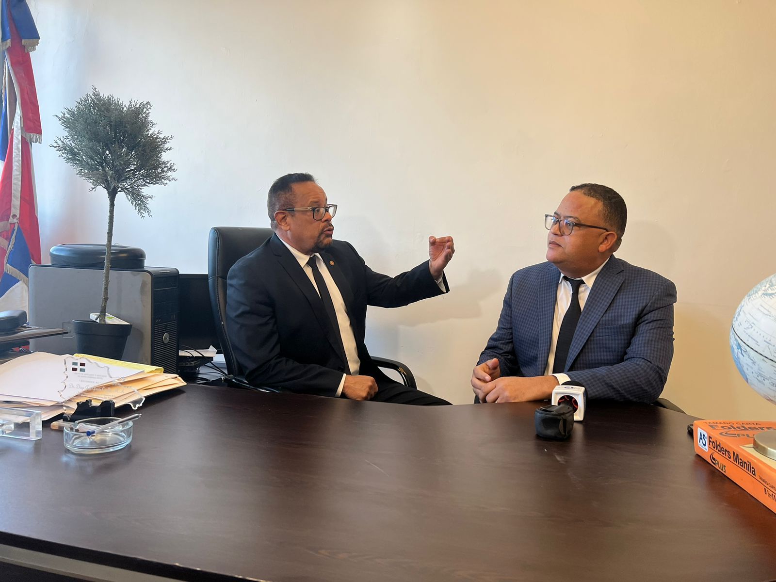 Saludan decisión del TSE por suspender juramentación de Trajano Potentini