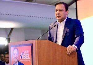 Abel concentra plan de salud en 6 puntos principales