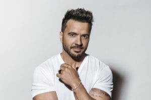 Luis Fonsi se encuentra en el Río Fula grabando video musical