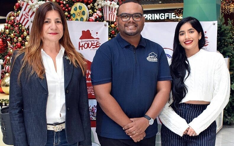 Pasteleros muestran talento en Casitas de jengibre