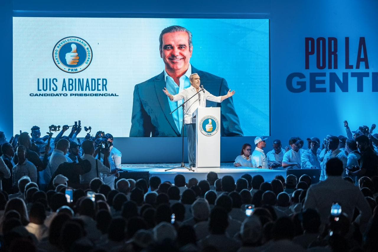 Abinader llama perremeístas salir a las calles para ganar elecciones de febrero