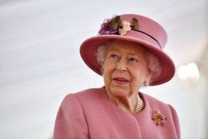 Los últimos momentos de Isabel II fueron pacíficos y sin dolor, según secretario