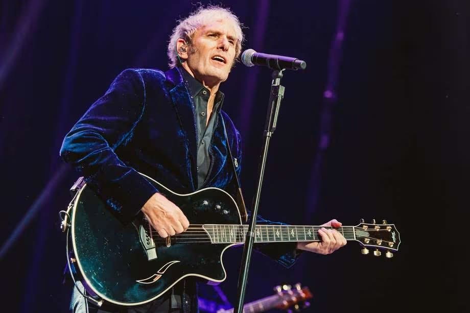 Michael Bolton cancela varios conciertos tras ser intervenido por un tumor cerebral