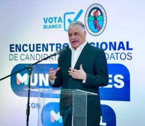 Miguel Vargas recorrerá el Este del país durante fin de semana