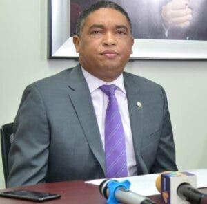 Lorenzo solicita convocar legislatura extraordinaria para modificar Ley del DNI