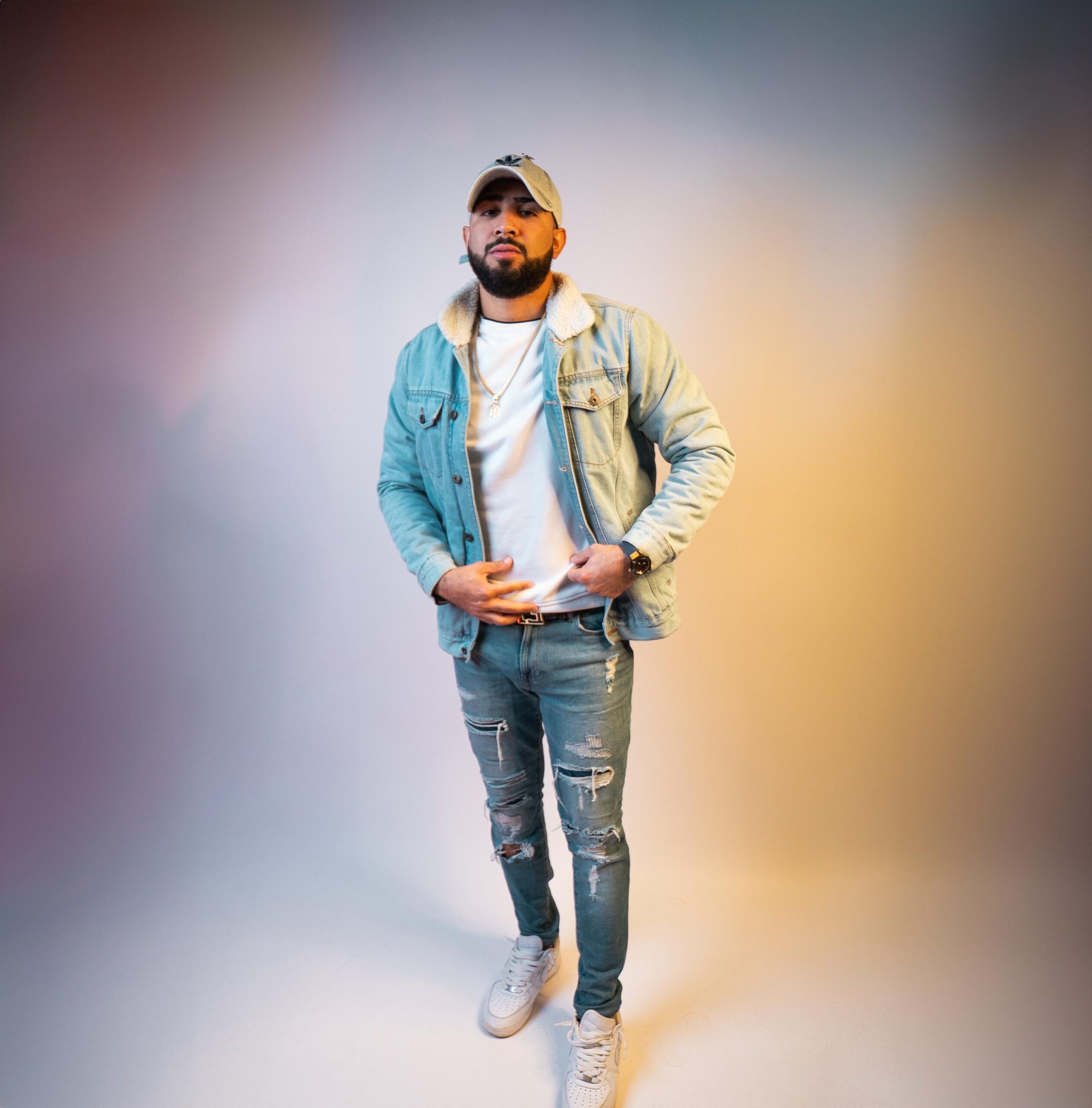 Urbano criollo Onell presenta el video de «Maniganga»