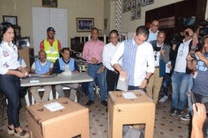 Víctor Fadul llama a los santiagueros a votar de manera masiva
