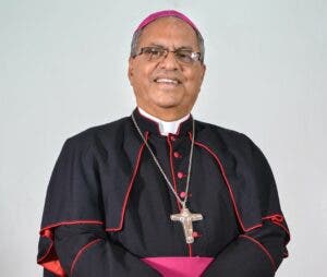 Vaticano investiga obispo de RD