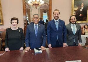Casa Blanca honra a criollos