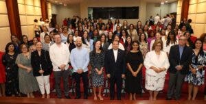 EU lanza programa para mujeres de RD