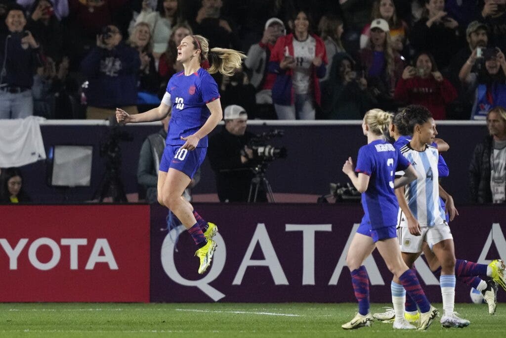 México aplasta 0-8 a RD en Copa de Oro femenina