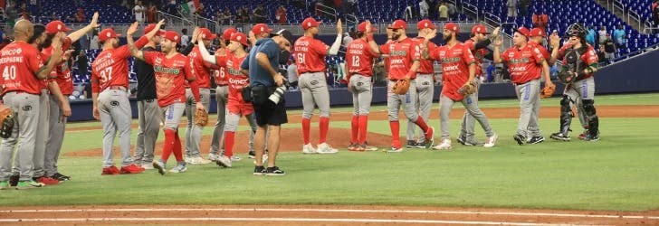 México vence a Dominicana y toman oxígeno en la Serie del Caribe