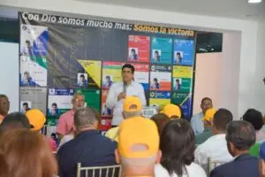 Dío Astacio recibe apoyo de 23 partidos y movimientos