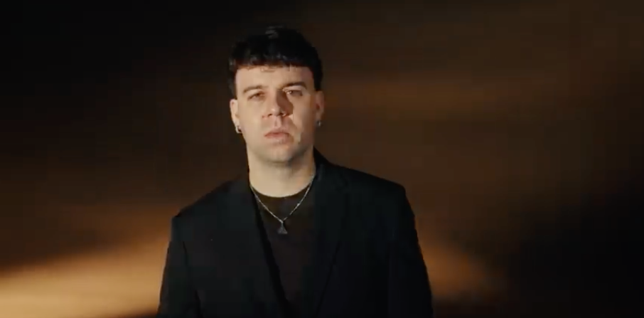 Quevedo consigue 700.000 reproducciones en 10 horas con canción de despedida